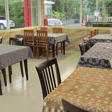 La Piccola Patong Otel Dış mekan fotoğraf