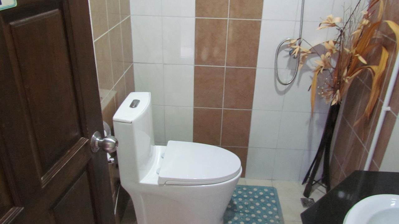La Piccola Patong Otel Dış mekan fotoğraf