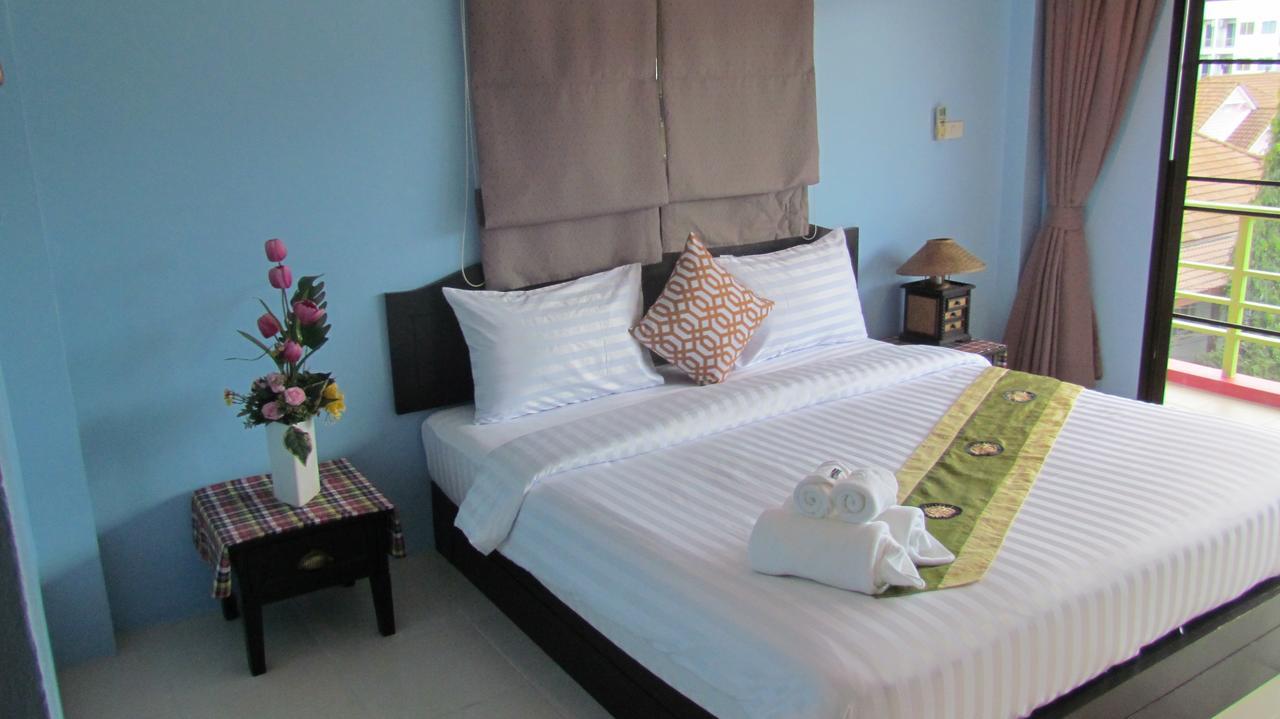 La Piccola Patong Otel Dış mekan fotoğraf