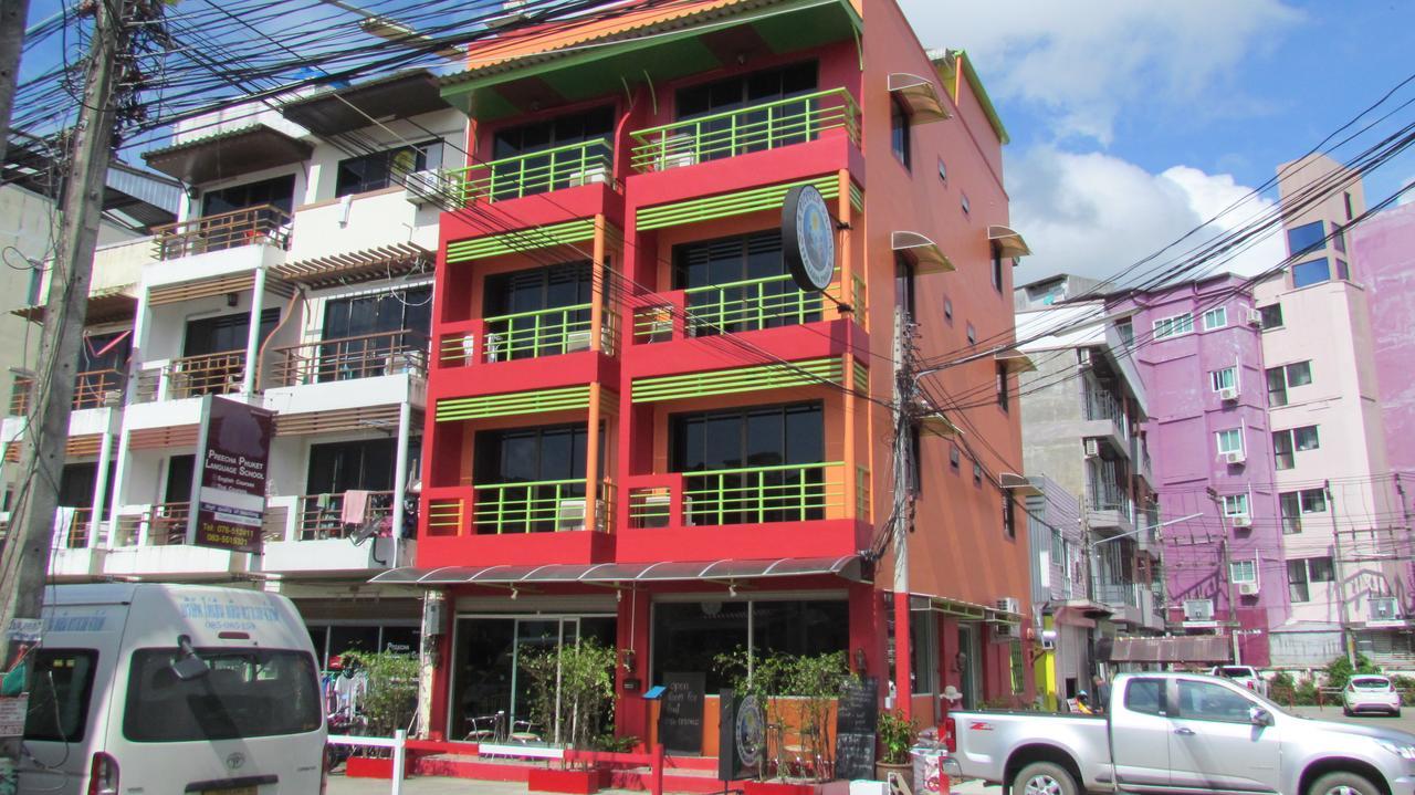 La Piccola Patong Otel Dış mekan fotoğraf