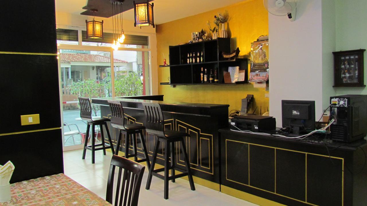 La Piccola Patong Otel Dış mekan fotoğraf